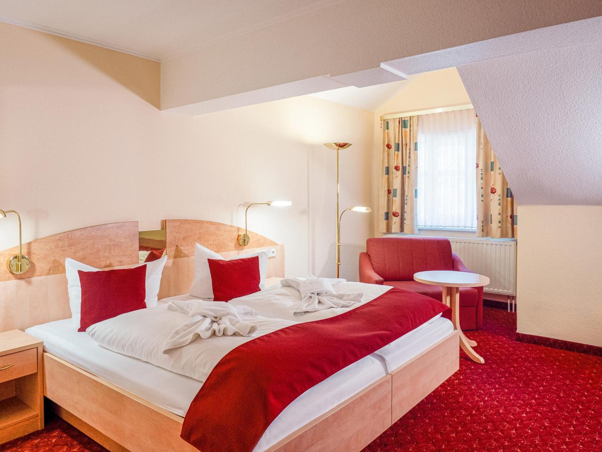 Ferien Hotel Spree-Neisse Neuhausen  Ngoại thất bức ảnh