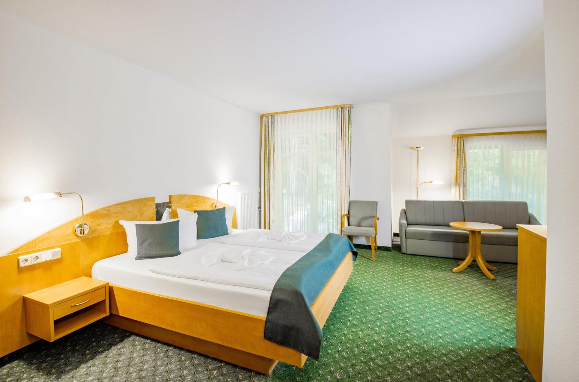 Ferien Hotel Spree-Neisse Neuhausen  Ngoại thất bức ảnh