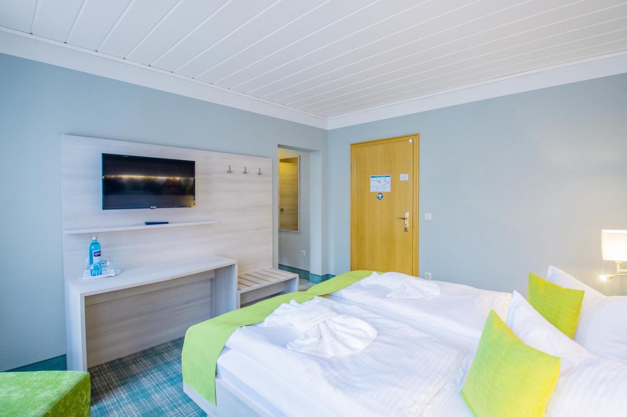 Ferien Hotel Spree-Neisse Neuhausen  Phòng bức ảnh