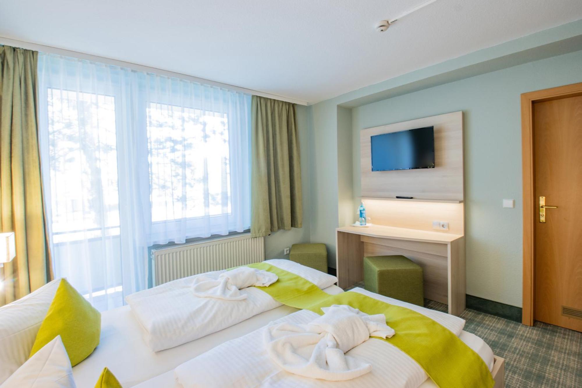 Ferien Hotel Spree-Neisse Neuhausen  Ngoại thất bức ảnh