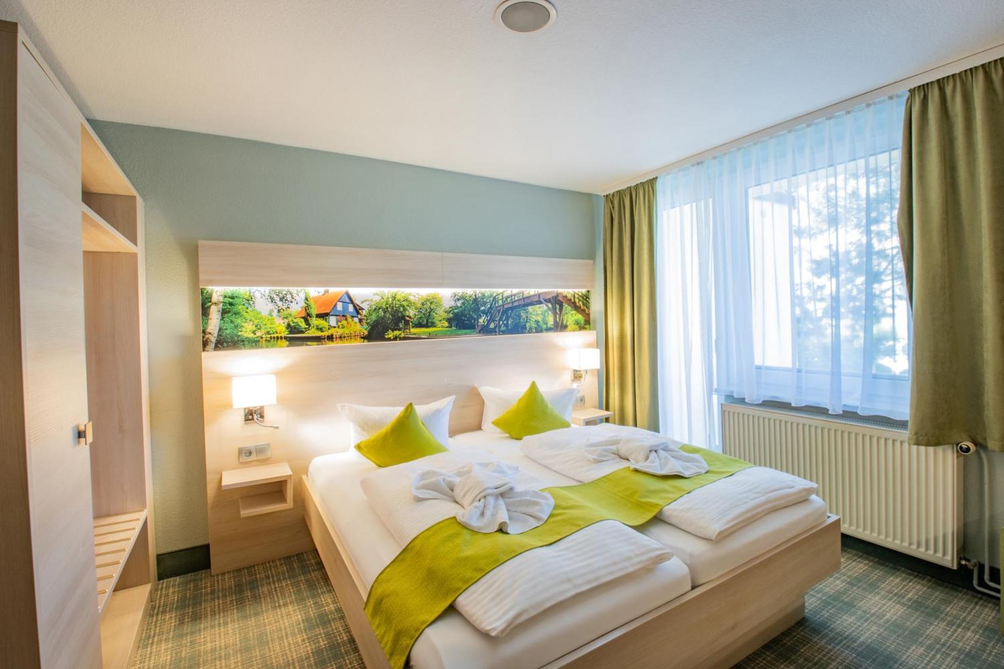 Ferien Hotel Spree-Neisse Neuhausen  Ngoại thất bức ảnh
