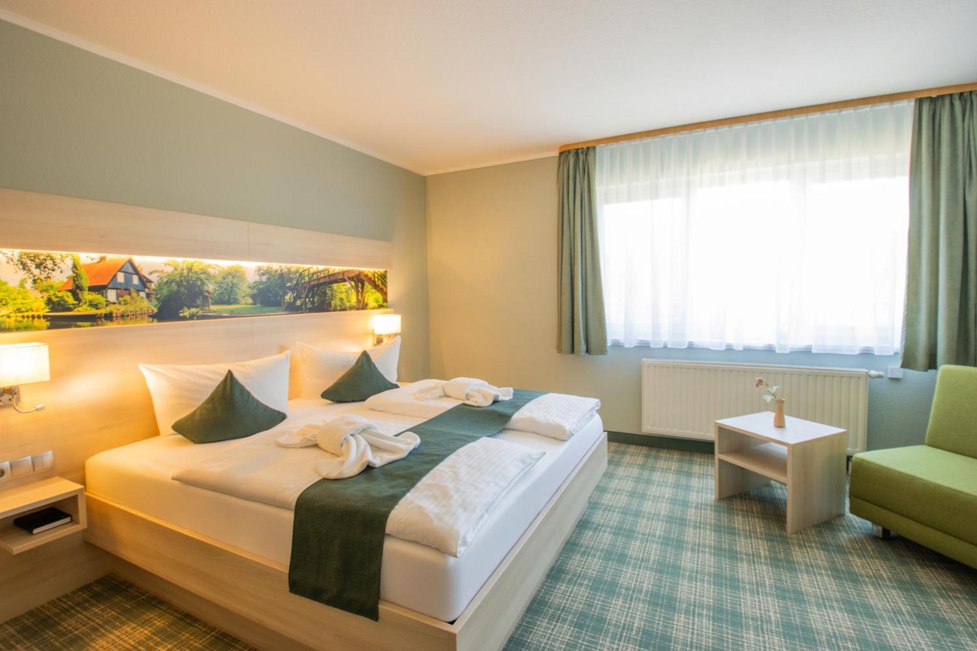 Ferien Hotel Spree-Neisse Neuhausen  Ngoại thất bức ảnh