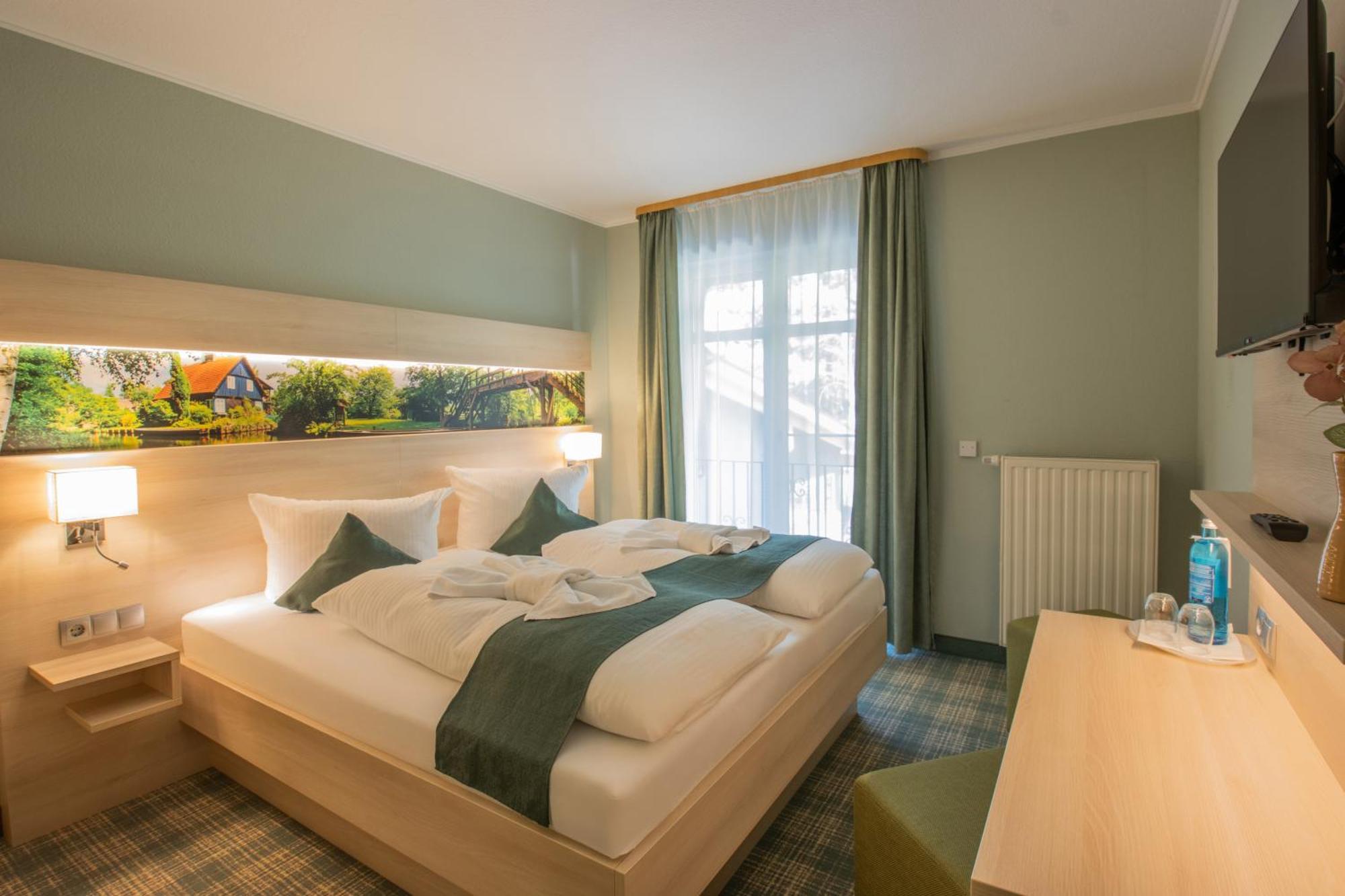 Ferien Hotel Spree-Neisse Neuhausen  Ngoại thất bức ảnh