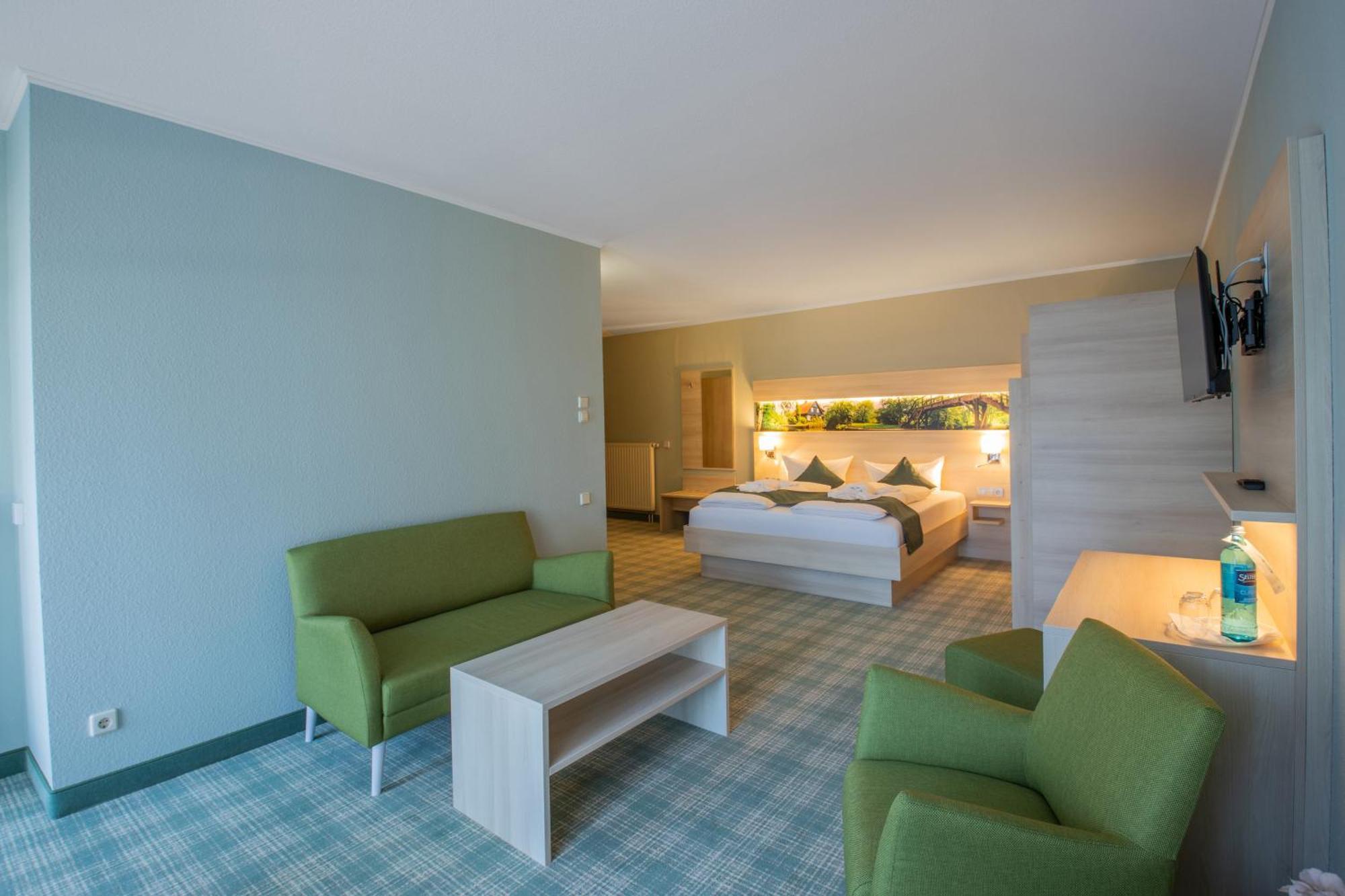 Ferien Hotel Spree-Neisse Neuhausen  Ngoại thất bức ảnh
